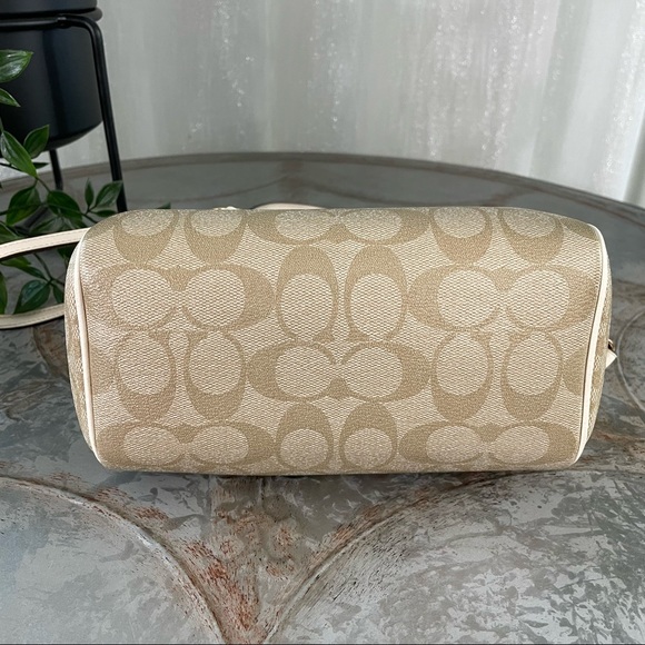 Coach Bennett Crossbody In Signature Canvas With Radial Rainbow F76628 - Picture 7 of 13